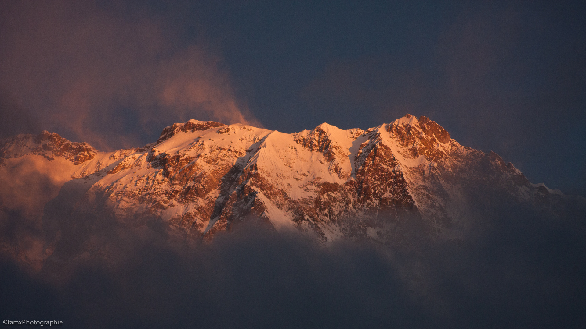Annapurna Base Camp 4130m, Népal, Sanctuaire des Annapurnas (Famx40d11_6501)
