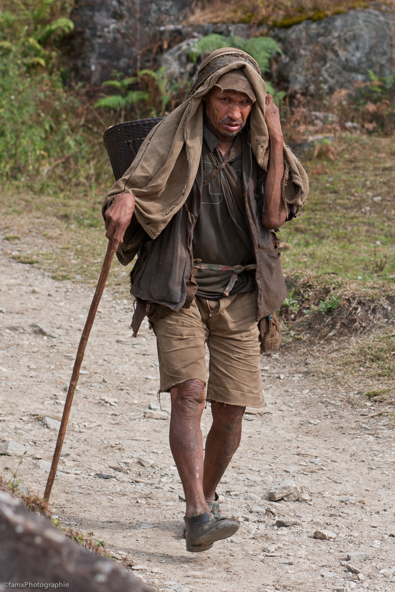Népal, Personnage, Sanctuaire des Annapurnas (Famx40d11_6670)