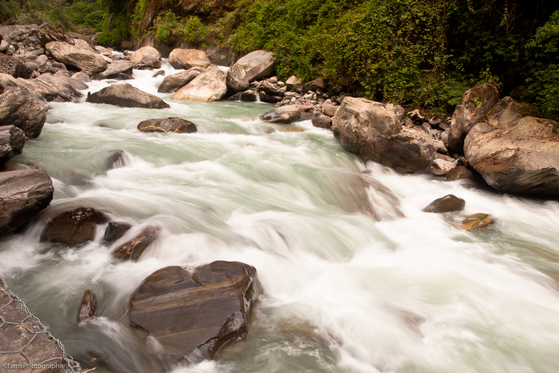 Eaux, Jhinu Danda, Népal, Sanctuaire des Annapurnas (Famx40dd11_5073)
