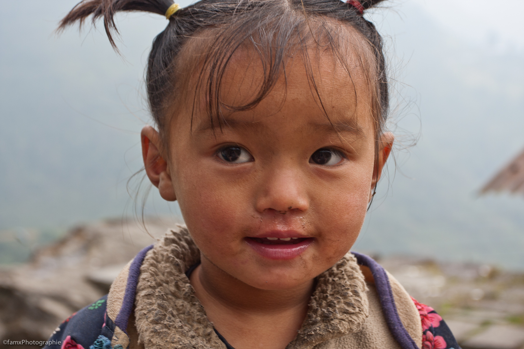 Chhomrong, Népal, Personnage, Sanctuaire des Annapurnas (Famx40dd11_5814)