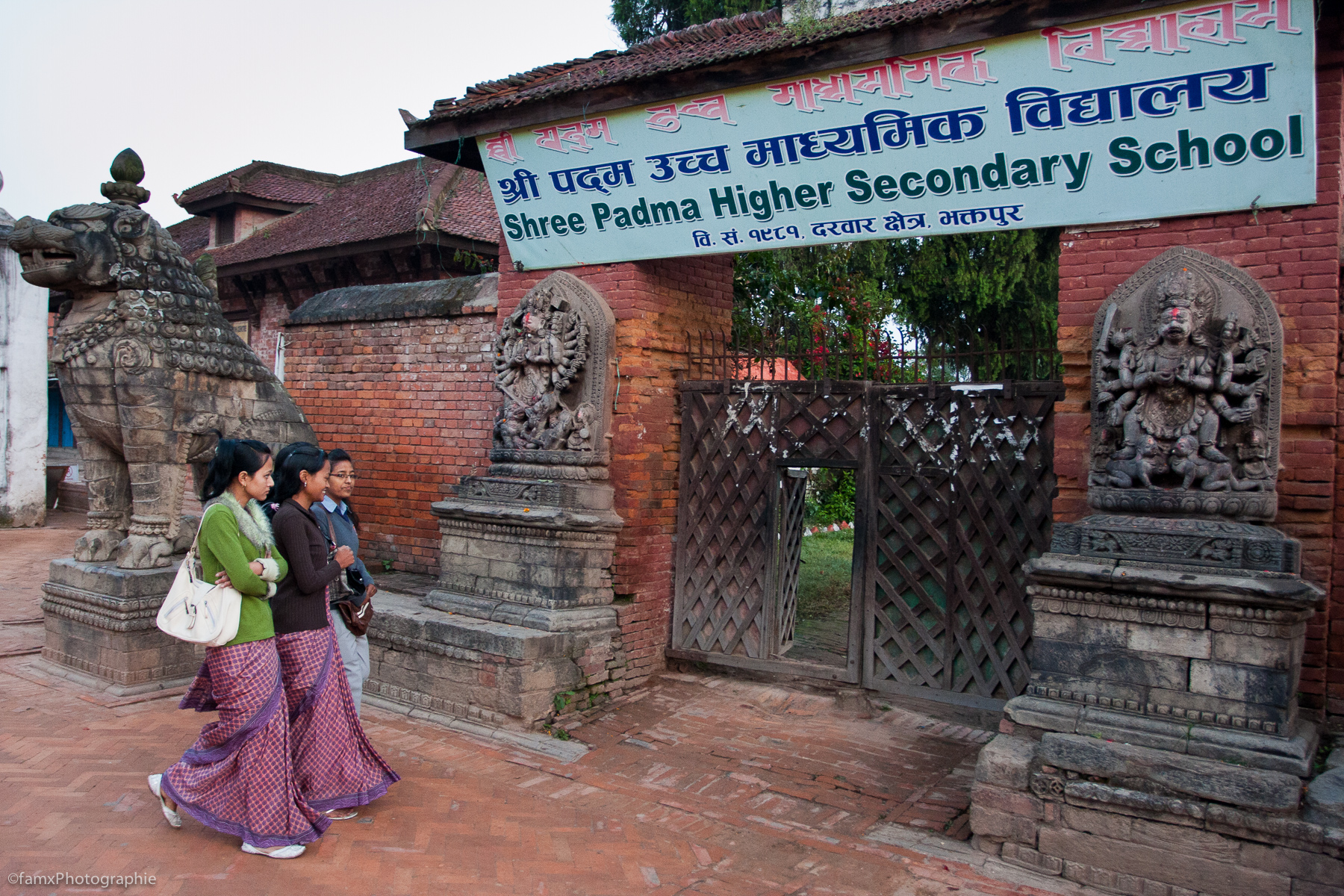 Bhaktapur, Népal, Personnage (Famx40dd11_6577)