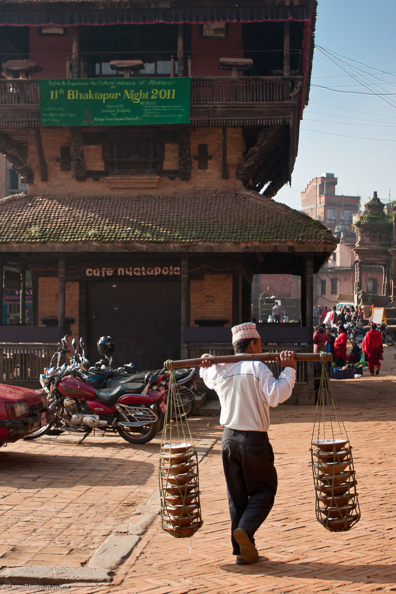 Bhaktapur, Népal, Personnage (Famx40dd11_6638)