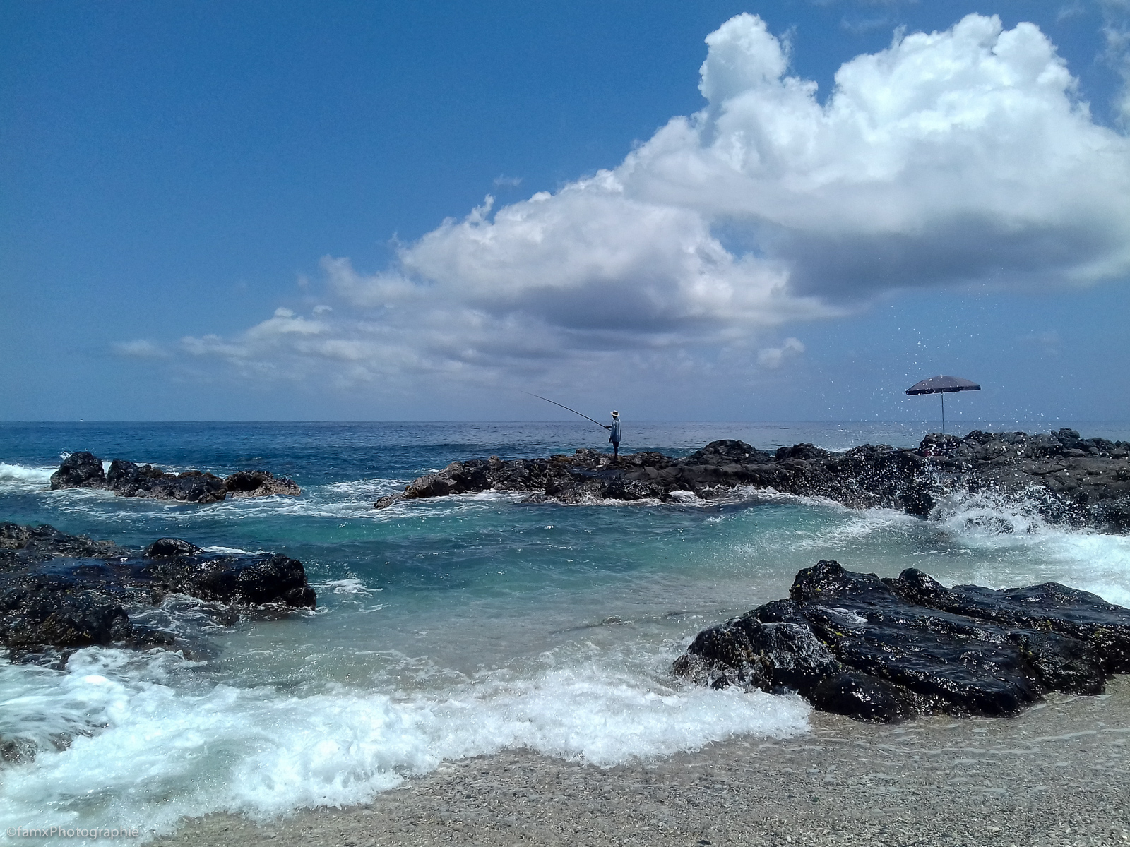 Eaux, La Réunion, Personnage (Famx3J19_1105_115012)