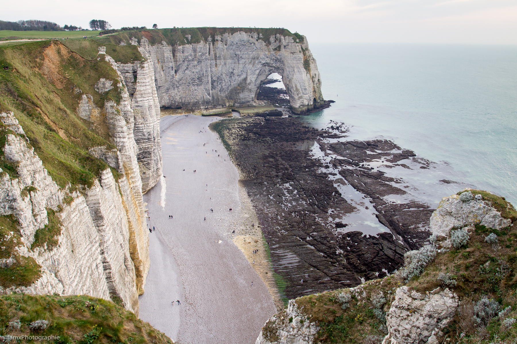 Etretat, Falaise, France (Famx7d19_30880)