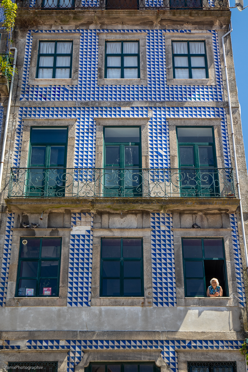 Personnage, Porto, Portugal (Famx7dII22_1774)