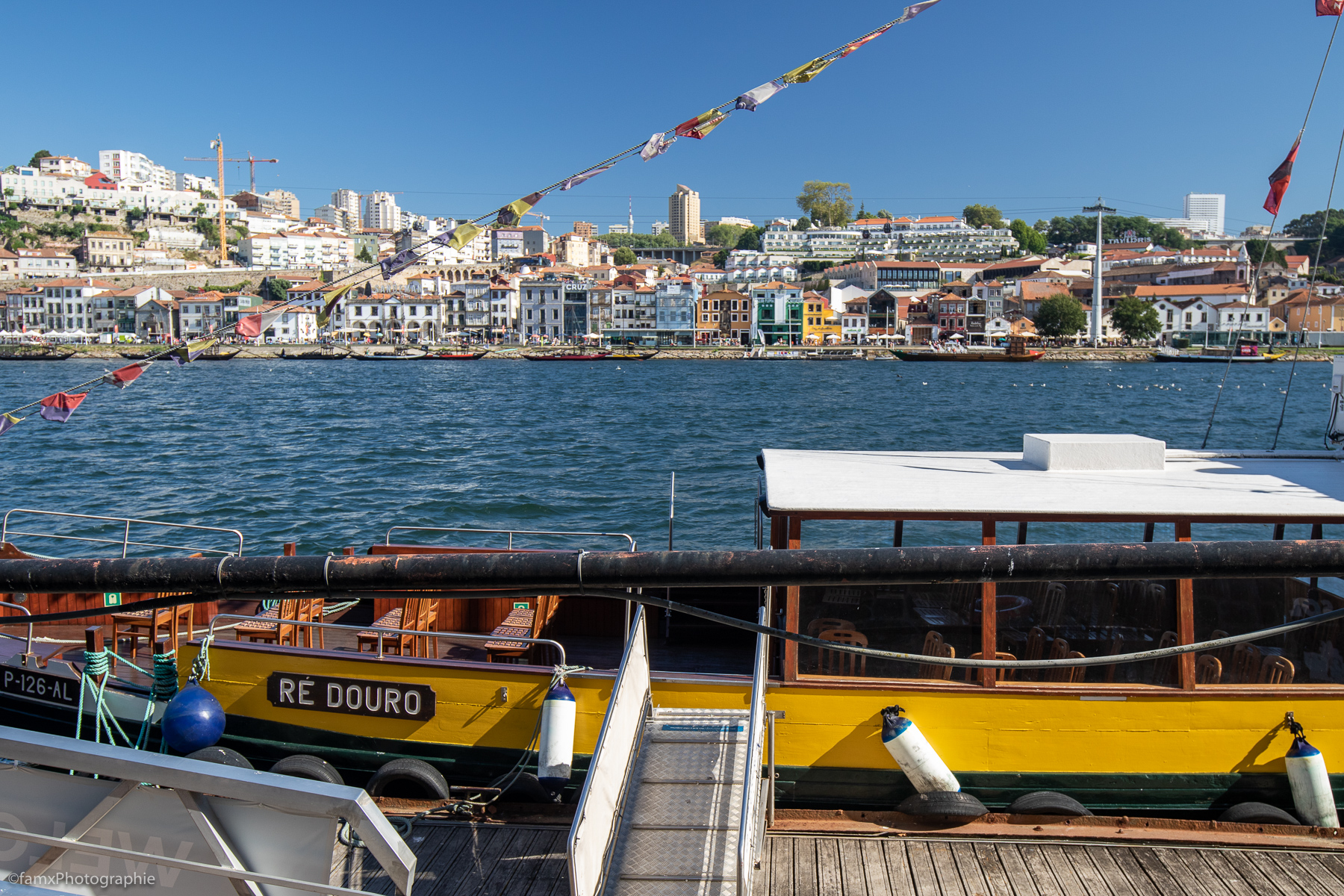 Eaux, Porto, Portugal (Famx7dII22_1983)