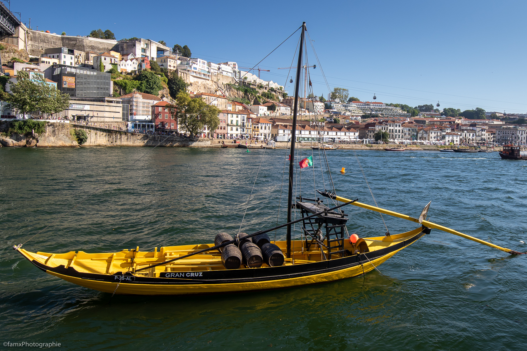 Eaux, Porto, Portugal (Famx7dII22_2000)